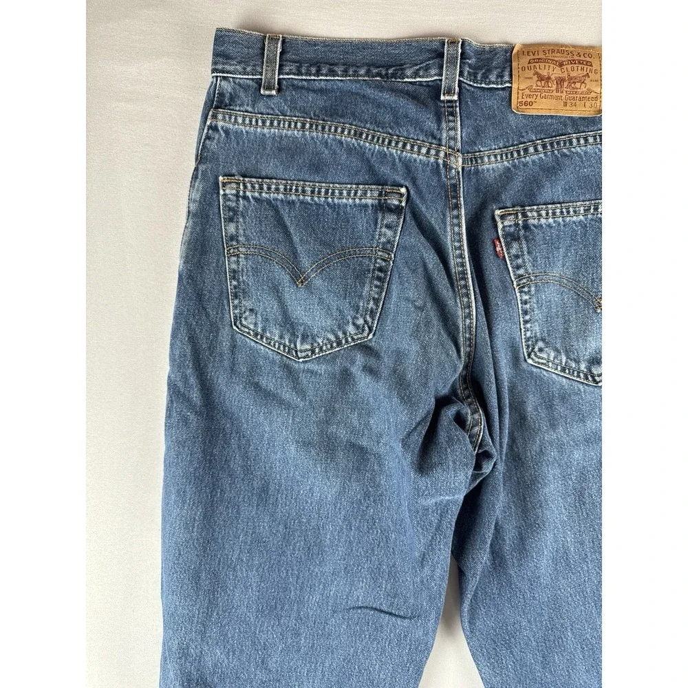 Vintage Levi's 560 Loose Tapered Jeans 34x30 Medium Wash Made In USA